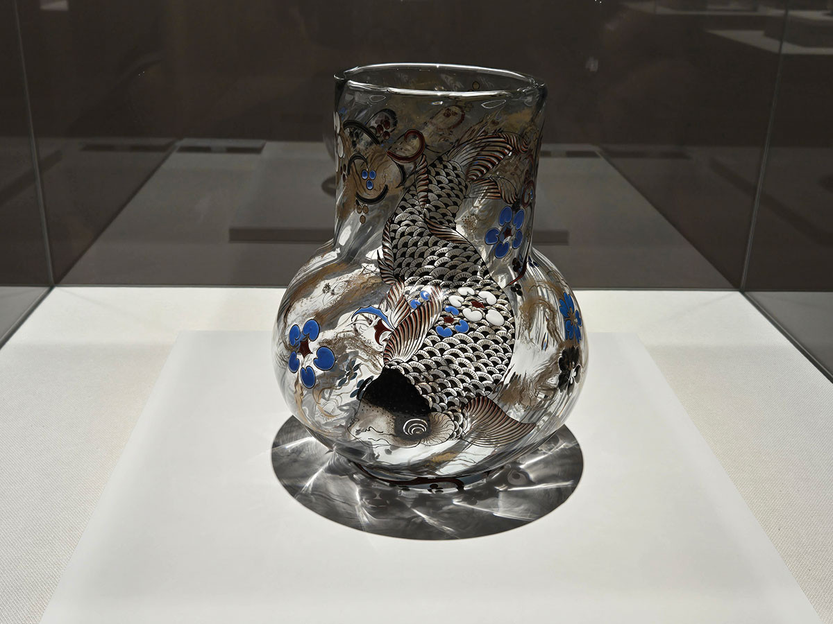 ガレとパリの関係にスポット ― 富山市ガラス美術館「没後120年