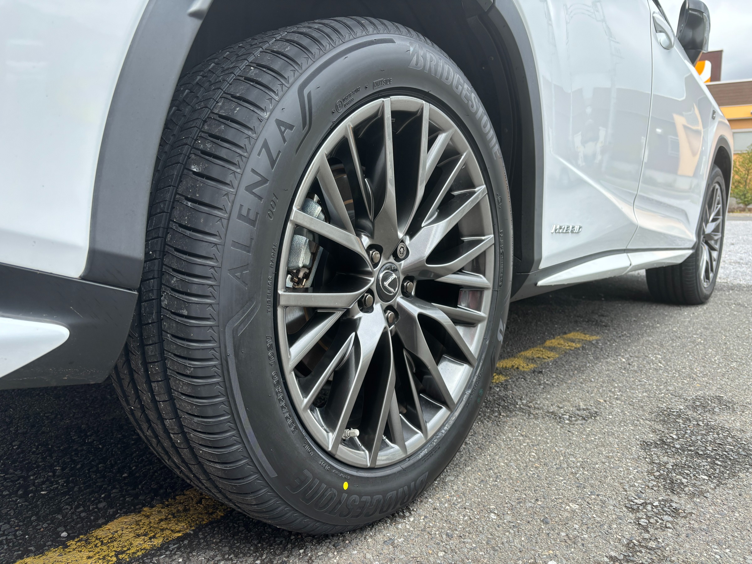 LEXUS RX450hにBRIDGESTONE ALENZA 001を装着 | レクサス RX タイヤ