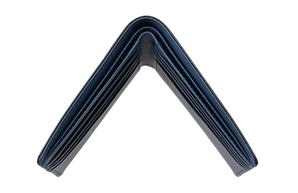 ノイインテレッセ】二つ折り財布(カード札入)□シャッテン 2.0