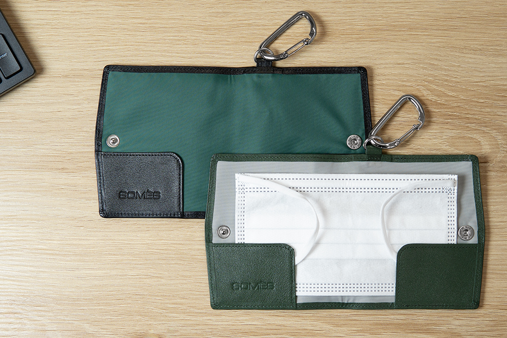 Kawasakiとのコラボレーション新作｜カラビナ付きマスクケース