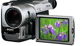 DCR-TRV310K／110K ラインアップ