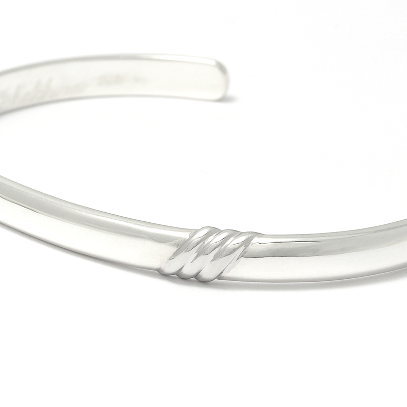 Suman Dhakhwa（スーマンダックワ） Silver 3Line Bangle（シルバー3