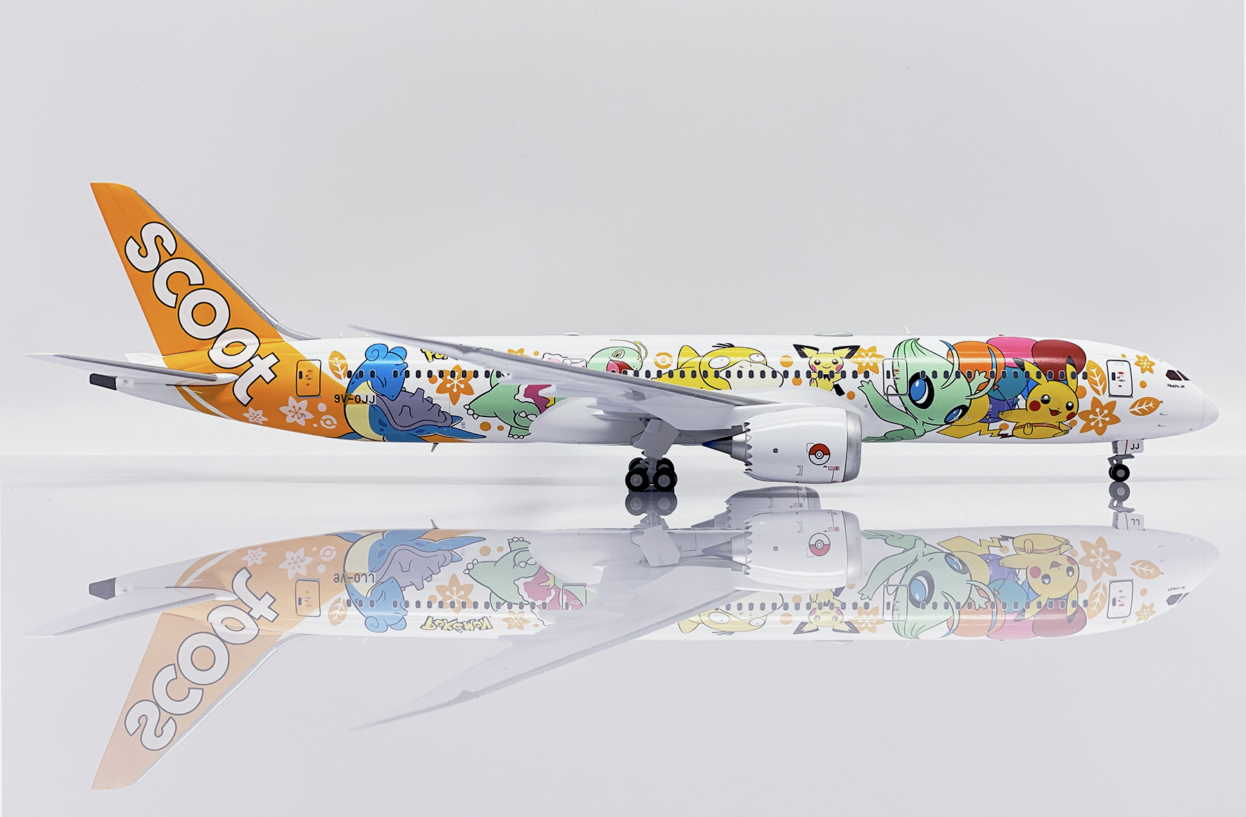 r*o様 ポケモン Boeing 787-9 モデル 1/200 Boeing 787-9 Dreamliner Scoot
