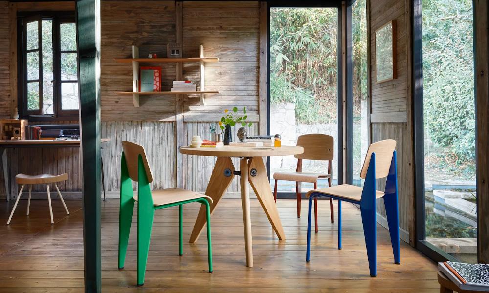 スタンダードチェア / ダークオークVitra（ヴィトラ） | 公式通販 家具