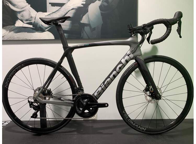 Bianchi Bike Oltre XR3 DISC. Shimano 105 11s