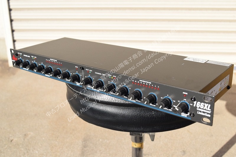 中古音響機材】 dbx 166XL 2ch コンプレッサー リミッター 全国通信販売