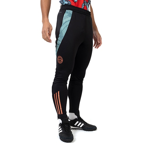 24-25 バイエルン・ミュンヘン TIRO24 トレーニングパンツ／サッカー