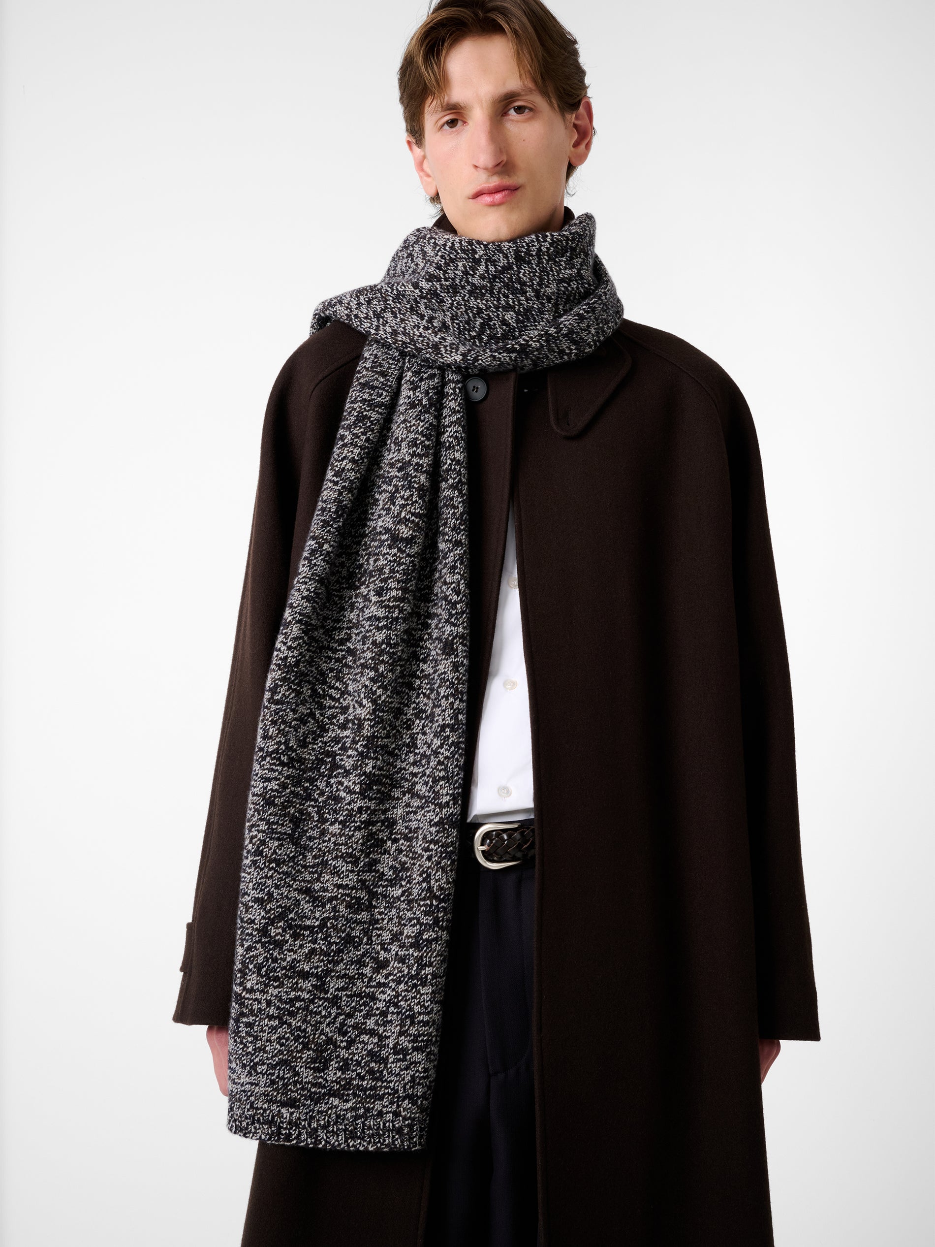 Izul Scarf in Navy Mouline – Studio Nicholson
