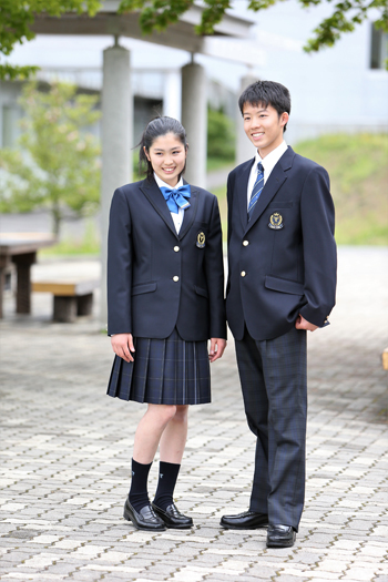 制服紹介 | スクールライフ | 東海大学付属諏訪高等学校