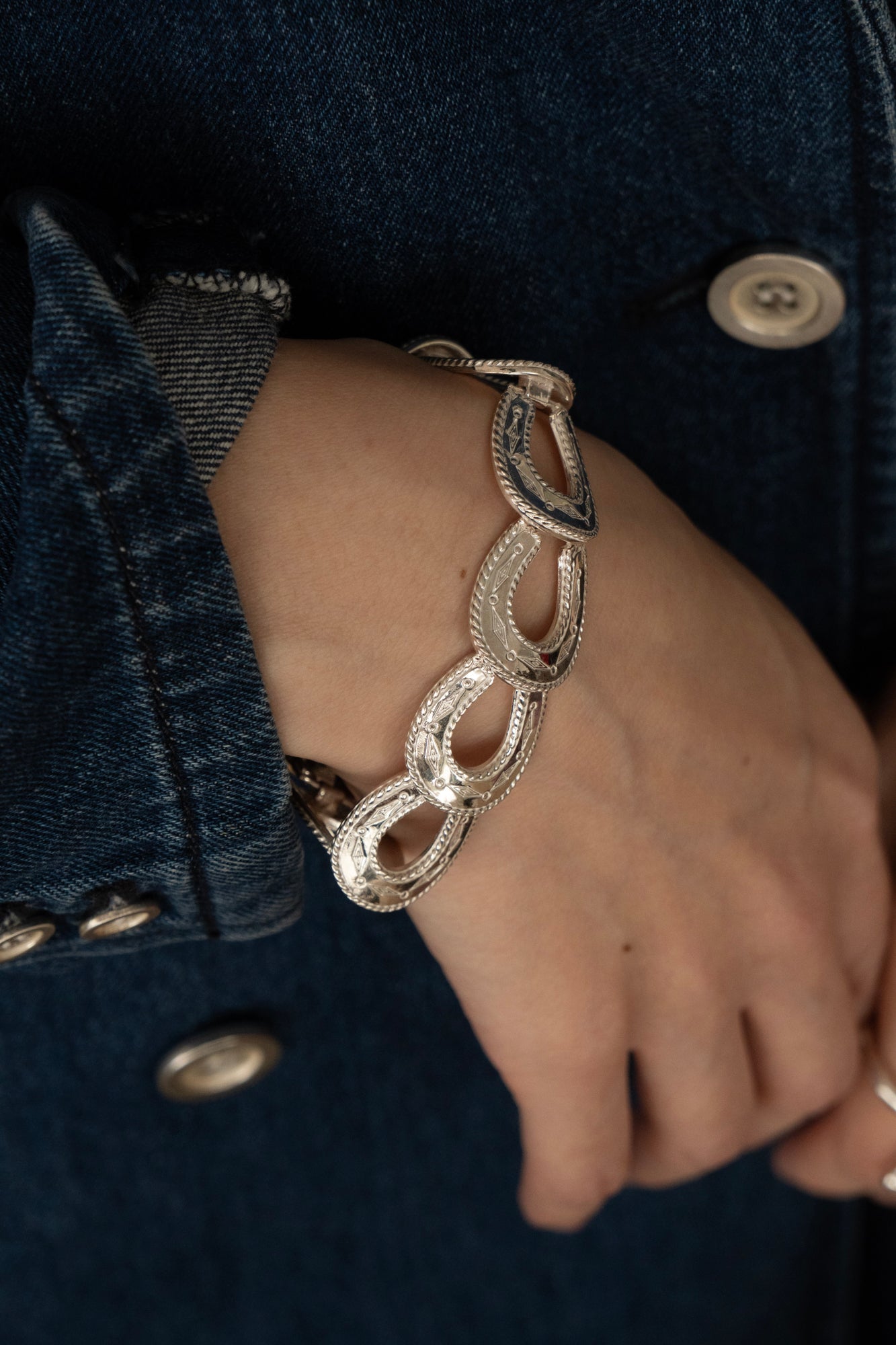 WAKAN SILVER SMITH ワカンシルバースミス Spirit Horse shoe Bracelet