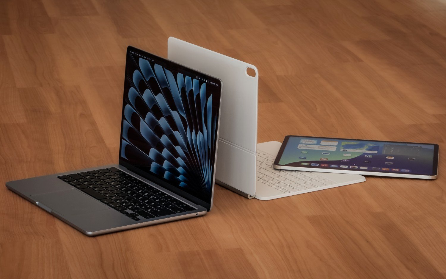 あなたには合うのはiPadかMacBookか？アップルから出た2つのAir