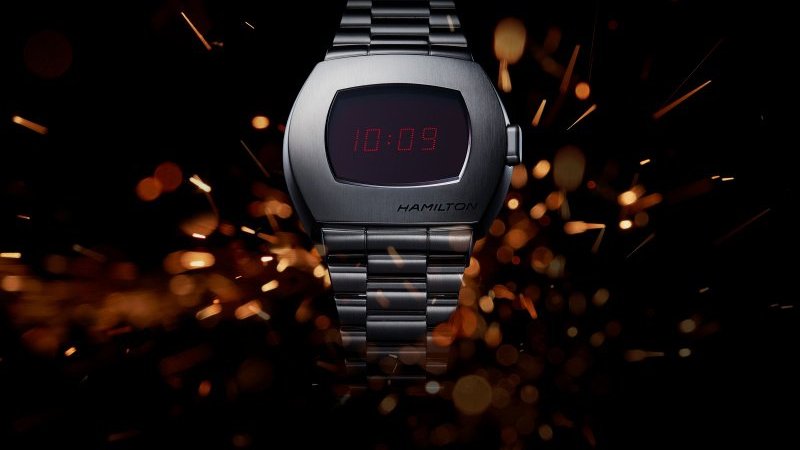 世界初のLED式デジタル腕時計が復刻！ 「ハミルトン PSR」のデザインを