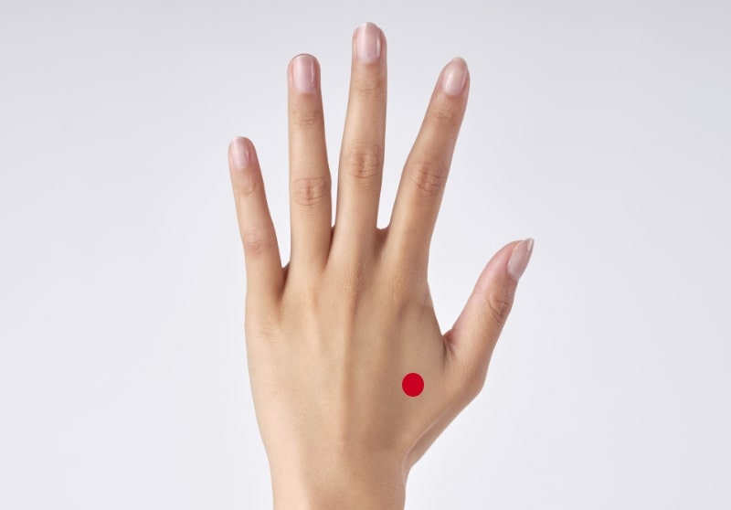 押して、ほぐすセルフケア｜ファイテン LEDプッシュスティック｜製品