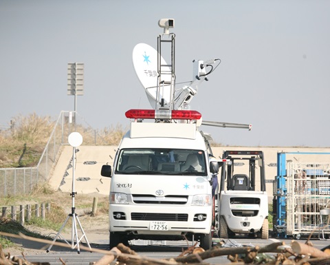 衛星通信車(ちば衛星号)／千葉県