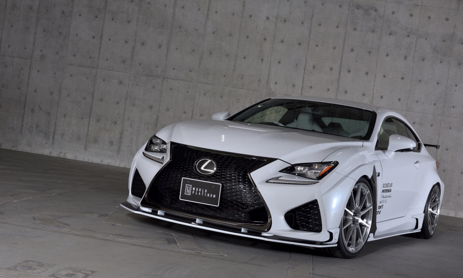 RC-F USC10｜LEXUS｜BODY KIT｜Rowen オフィシャルサイト