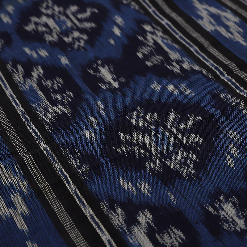 ジャワイカット（インドネシア絣・綿100%・機織り） (NRA932-01