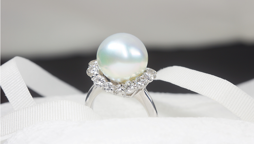 南洋白蝶真珠 10.7mm ダイヤモンド 0.4ct プラチナ リング(指輪)【品質