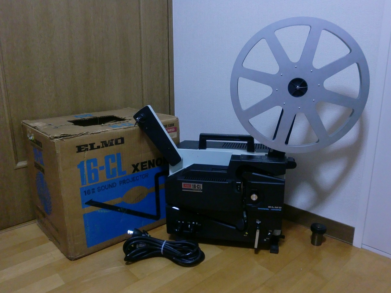 ELMO 16-CL XENON 16mm 映写機 SOUND PROJECTOR サウンド