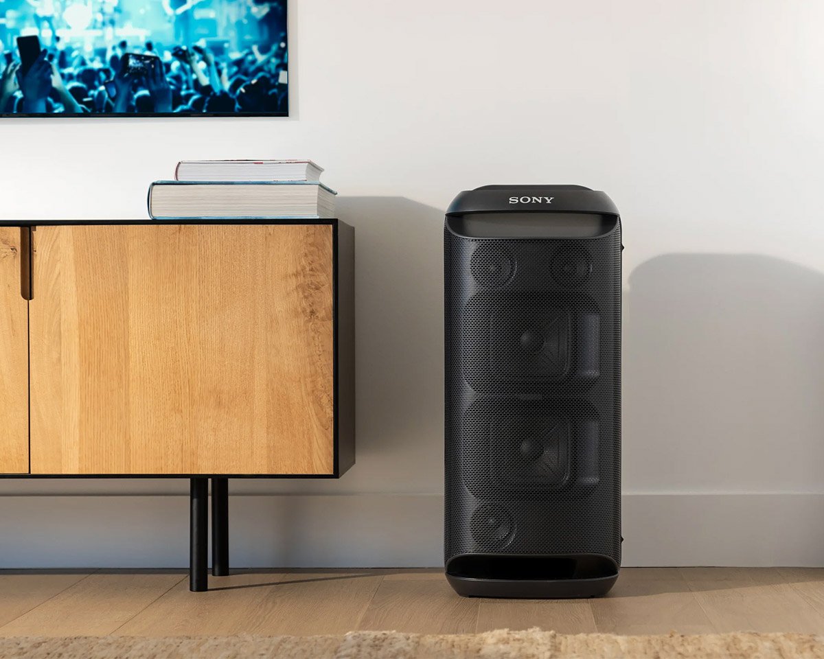 Sony's XV800 Provides a Powerful, Room-filling Sound for Parties