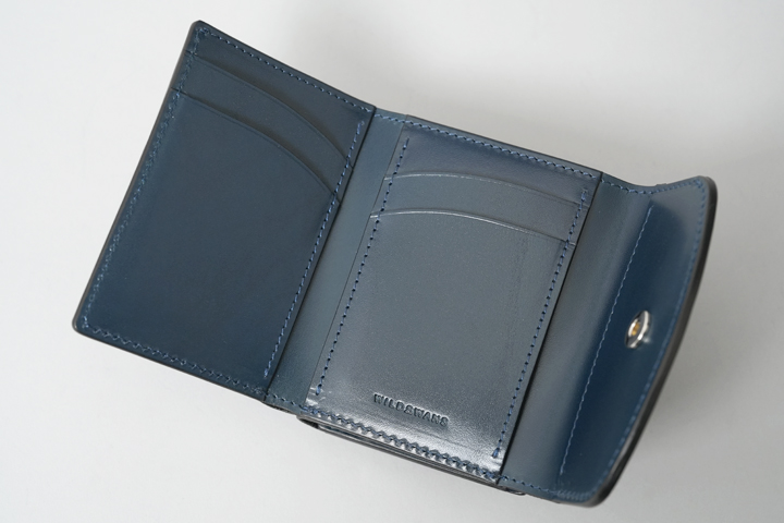 サドルプルアップを使用した がま口付き三つ折り財布・FERMOIRについて