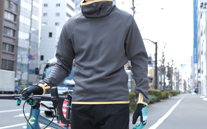 実はフルフェイスパーカーって暑かった？最初に手に入れるなら、絶対