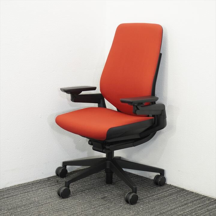 スチールケース ジェスチャー 可動肘 スカーレット- 中古オフィス家具