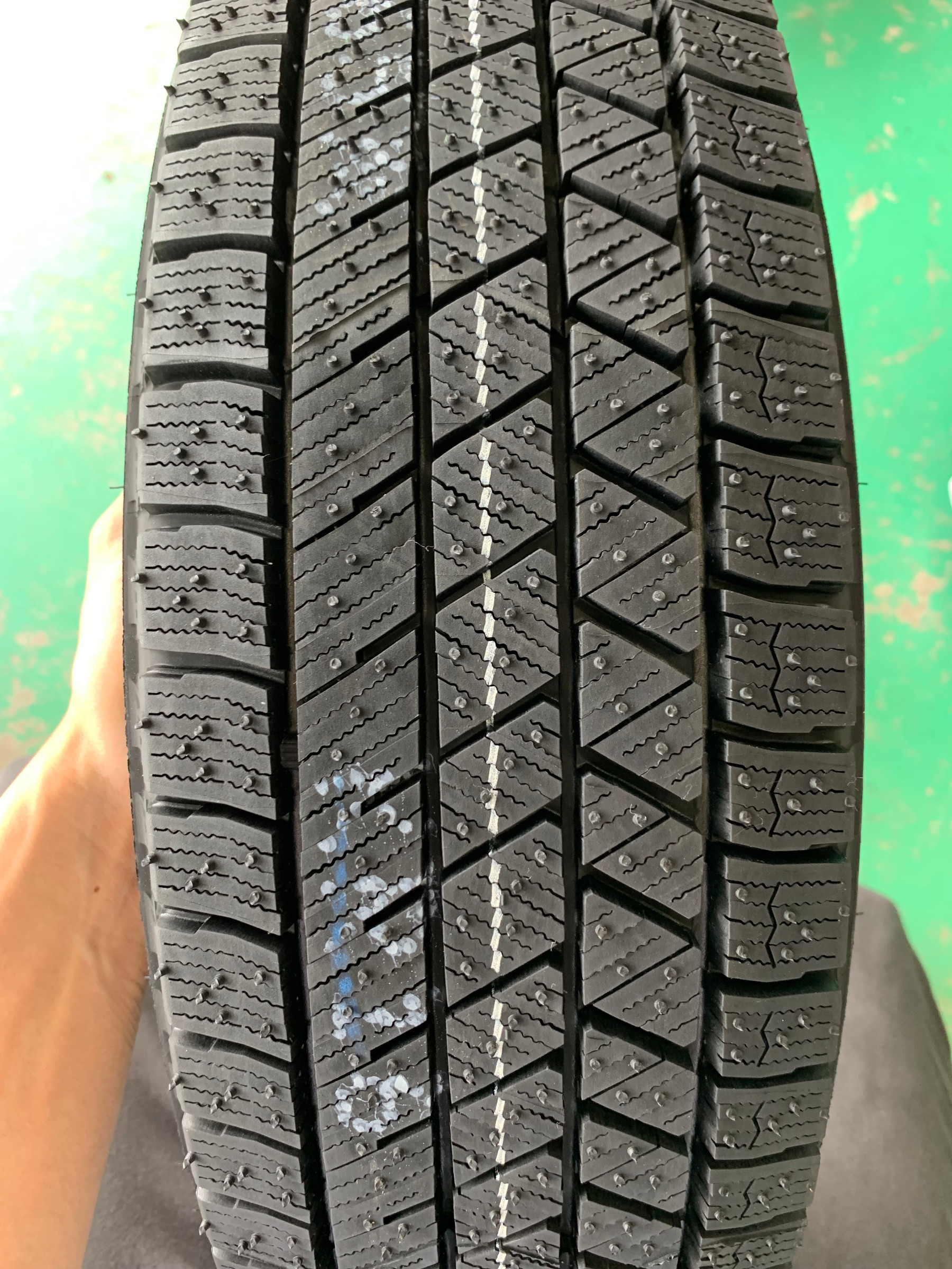 スタッドレスタイヤ新商品登場！！VRX3！ | 店舗おススメ情報 | タイヤ