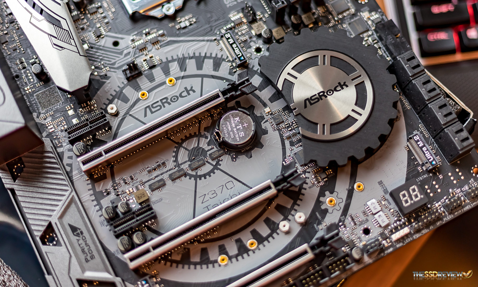 ASRock Z370 Taichi Build Makes 5Ghz OC Simple - Intel Optane Adds