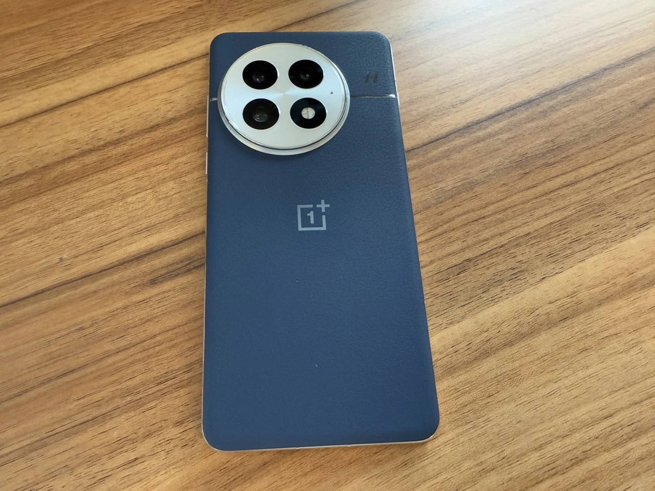 OnePlus 13』レビュー、Snapdragon 8 Elite搭載、AnTuTu285万点超えの