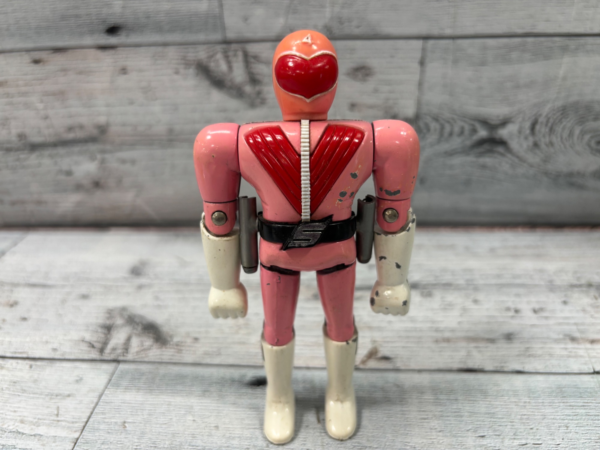 秘密戦隊ゴレンジャーからモモレンジャーの超合金 が入荷いたしました