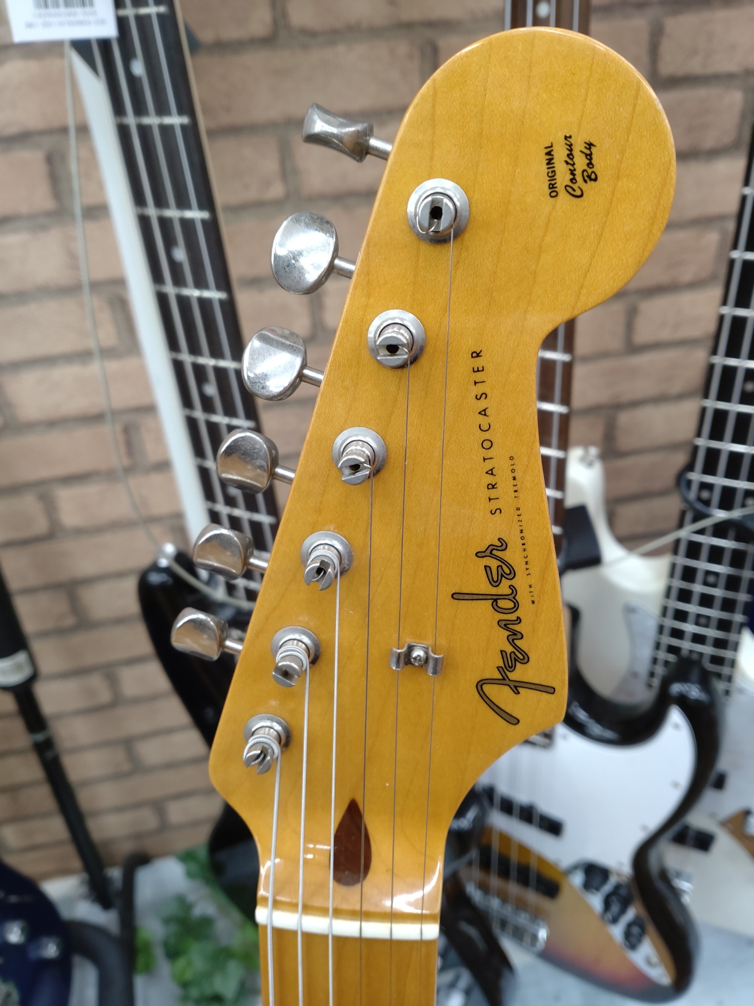 ダイナ楽器期のFENDER JAPANのST57-70TX ストラトキャスターが新入荷