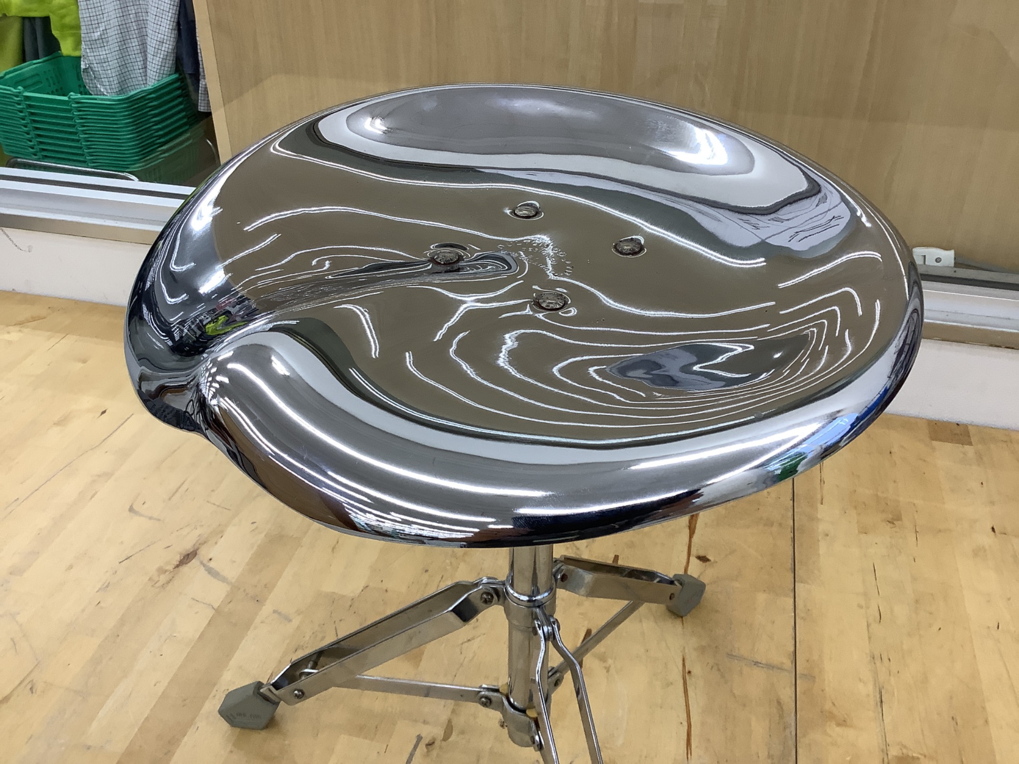 今や入手困難な廃盤アイテム！DULTON(ダルトン)のBEAT STOOL(ビート