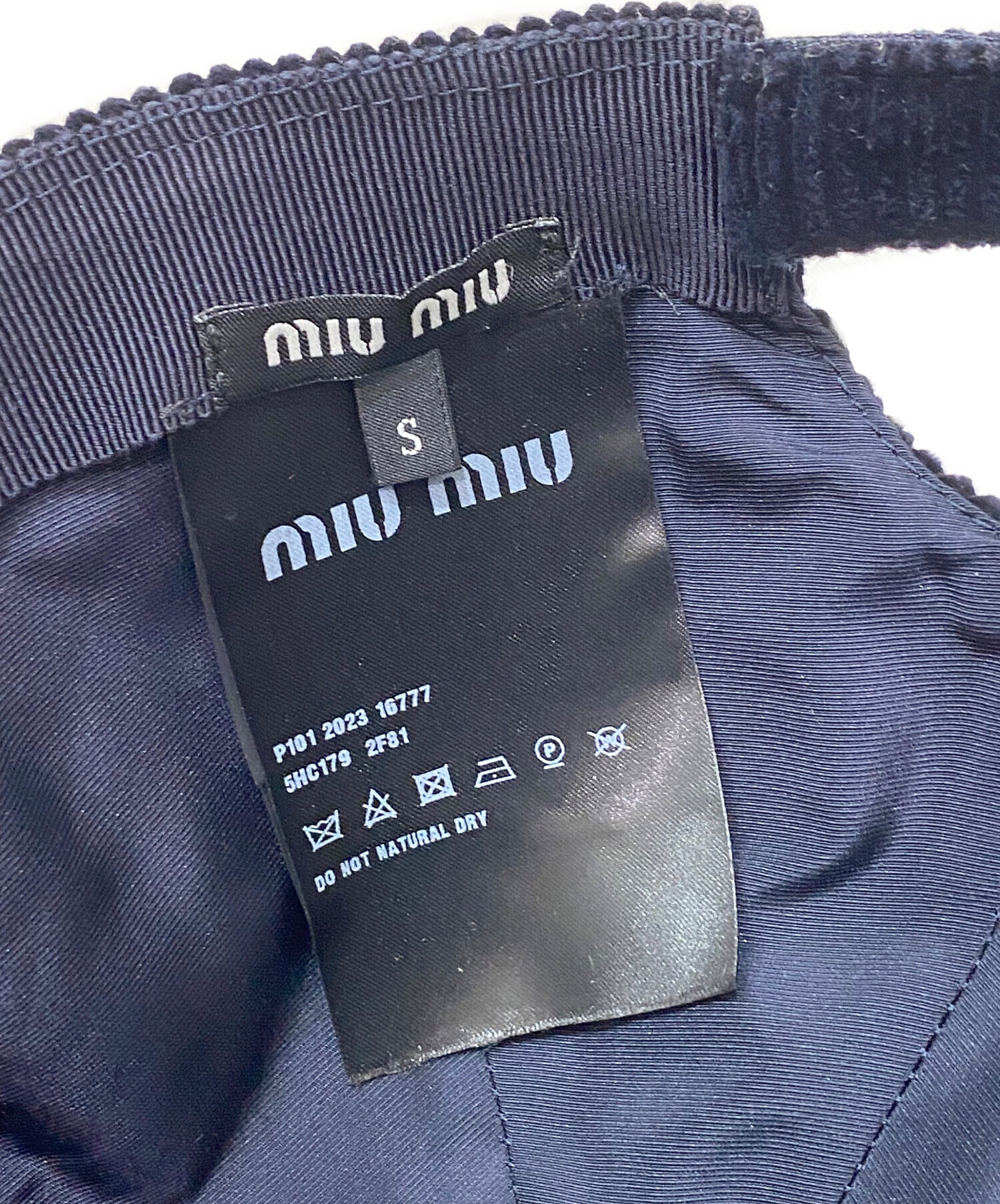 中古・古着通販】MIU MIU (ミュウミュウ) コーデュロイロゴキャップ