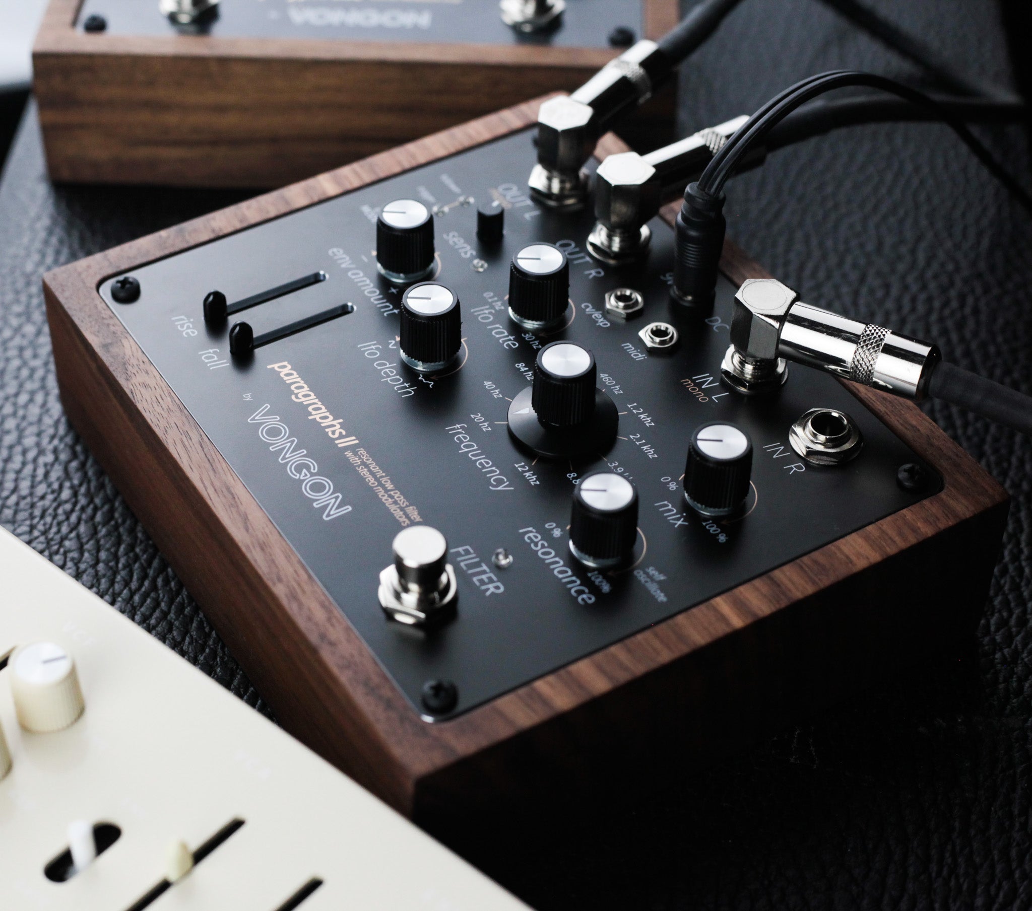 PARAGRAPHS II – Vongon