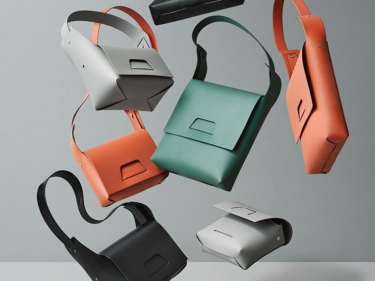 グッド グッズ イッセイ ミヤケから、“箱”着想の新作ショルダーバッグ