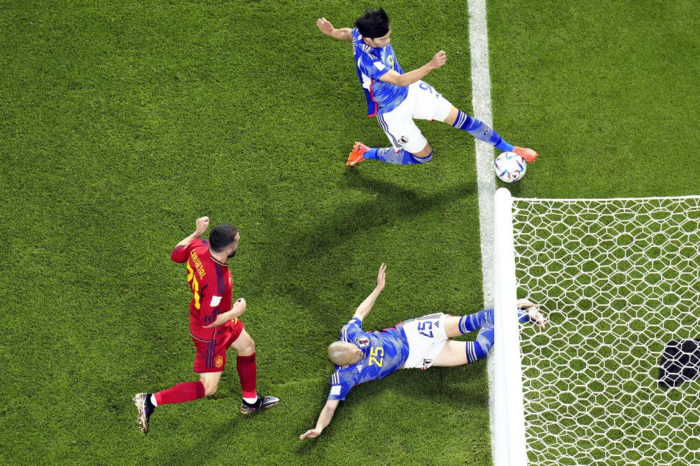 日本の決勝弾、VARがお墨付き…ラインにボールの一部がかかっていれ