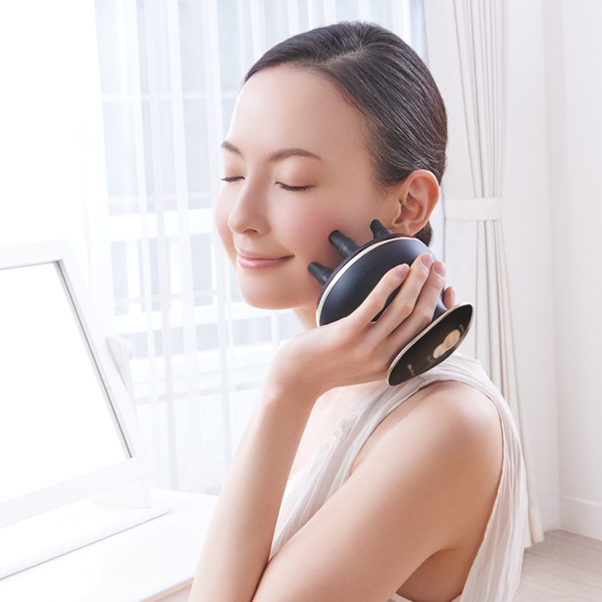 ヴェーダリフト｜YA-MAN PROFESSIONAL (ヤーマン プロフェッショナル