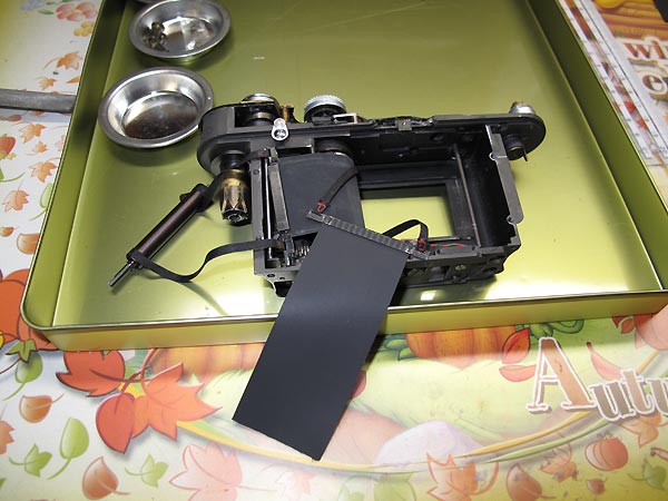 M型のシャッター幕交換