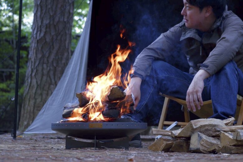 職人技が光る！究極の焚き火台「炎満」ついに登場 ～DekiTech × RUGGED