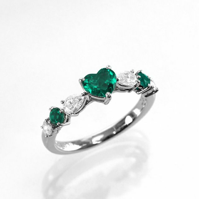 コロンビア産エメラルド0.45ct0.16ctプラチナリングダイヤ0.37ct付(GIA