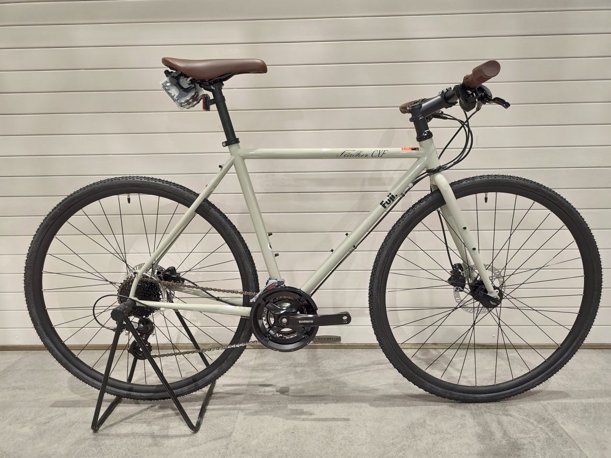 FUJI】2024年モデル新色のFEATHER CX FLAT、展示してます。 | 新宿で