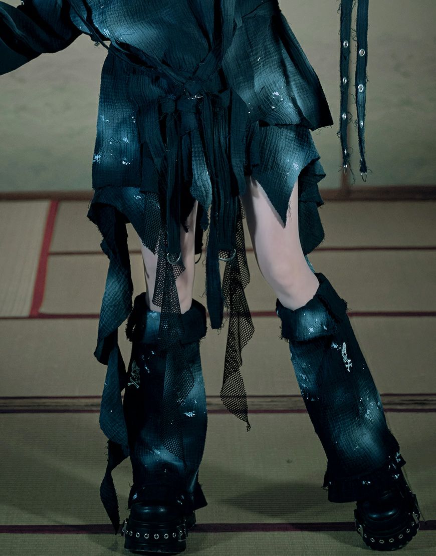 Grrr the Lipper【ガルルザリッパー】君ノ返リ血ヲ浴ビタ -スカート-/全2色