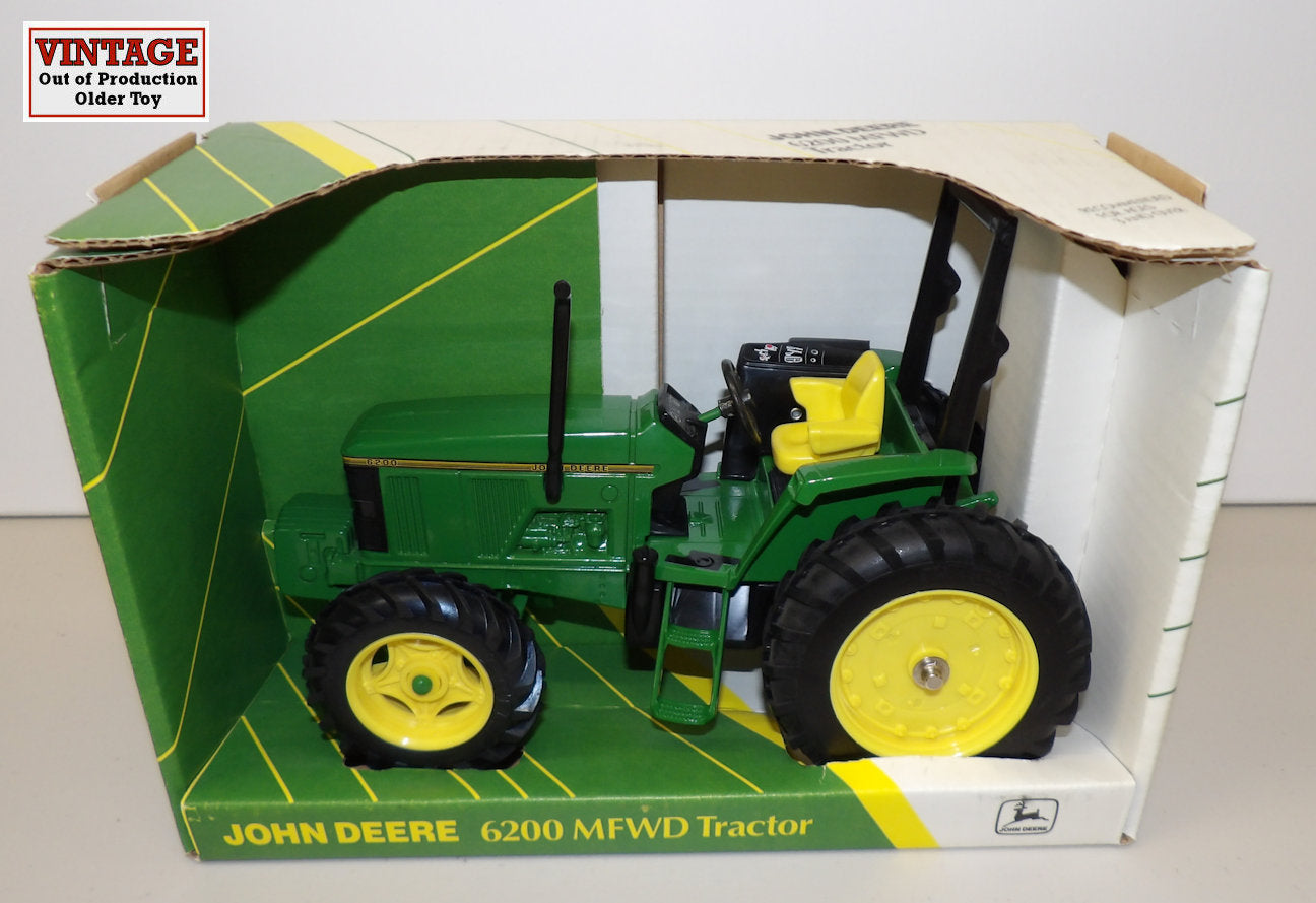 5667DO 1/16 John Deere 6200 MFWD Tractor with ROPS | Action Toys