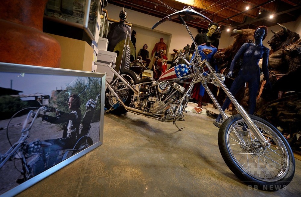 イージー・ライダー』のハーレー、1億4500万円で落札 写真2枚 国際