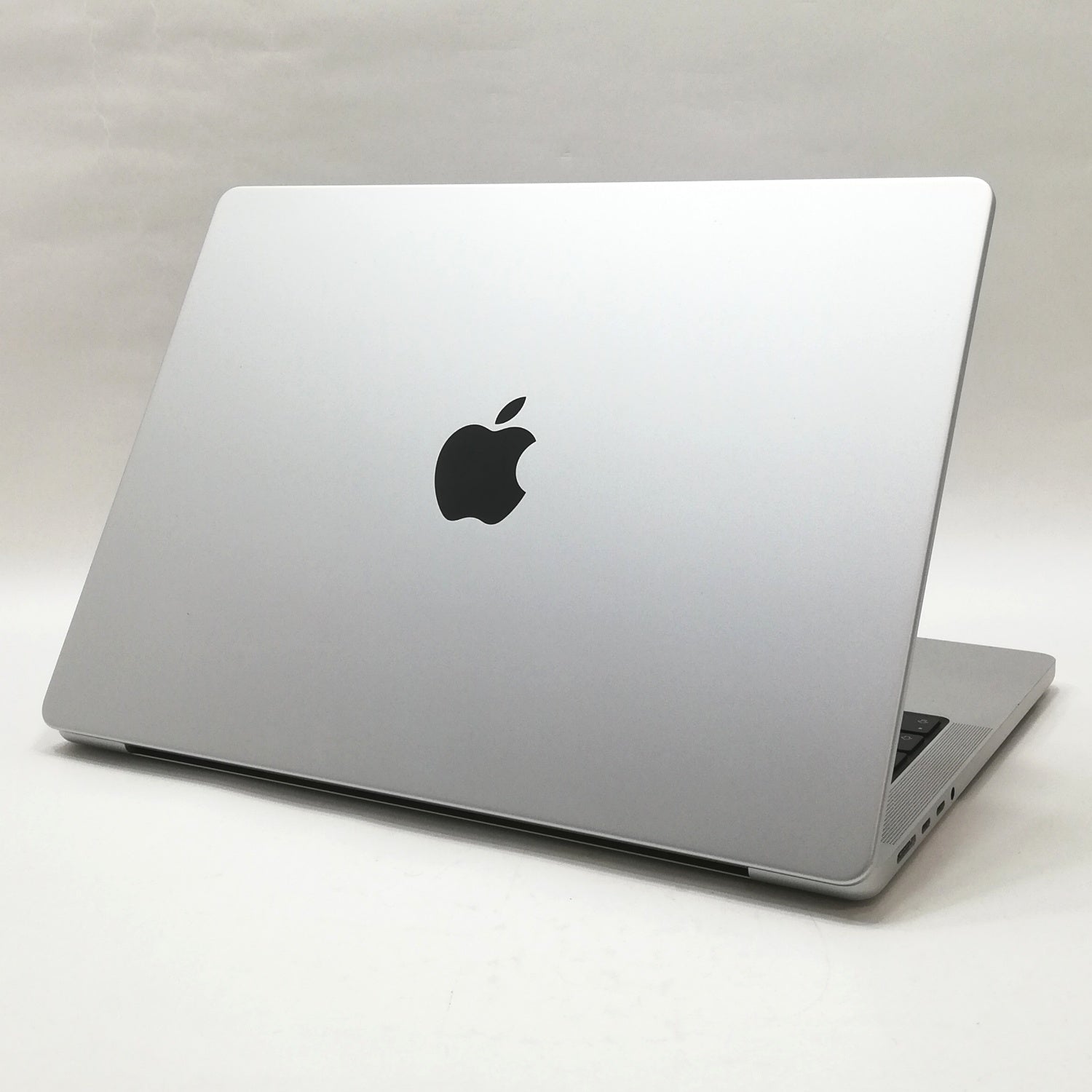 MacBook 中古 販売】MacBook Pro M1 Pro / 14インチ / 2021 / 16GB