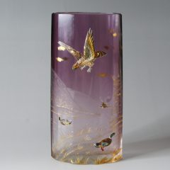 モーゼル「葉文様 紫ガラス 角型花瓶」《アンティックかとう》