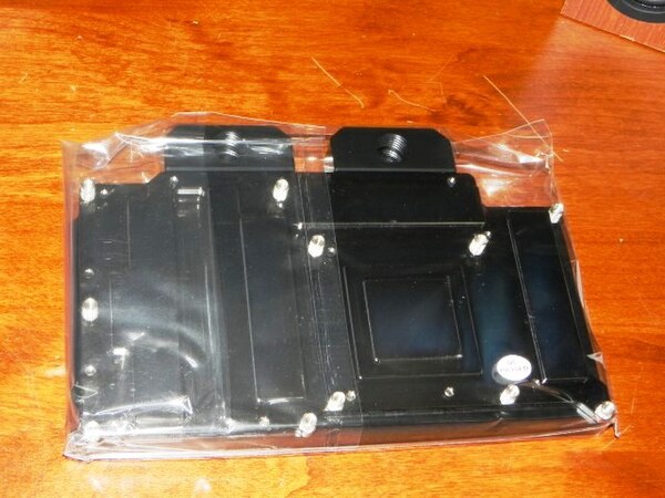 ASCII.jp：TITAN X用の水冷ブロックとバックプレートがKoolanceからも