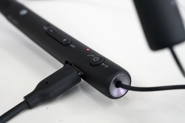 ASCII.jp：他のヘッドフォンも使えるワイヤレスレシーバー「MUC-M2BT1