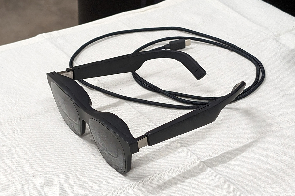 ASCII.jp：XREALが新しいARグラス「XREAL Air 2 Pro」を発表。11月17日