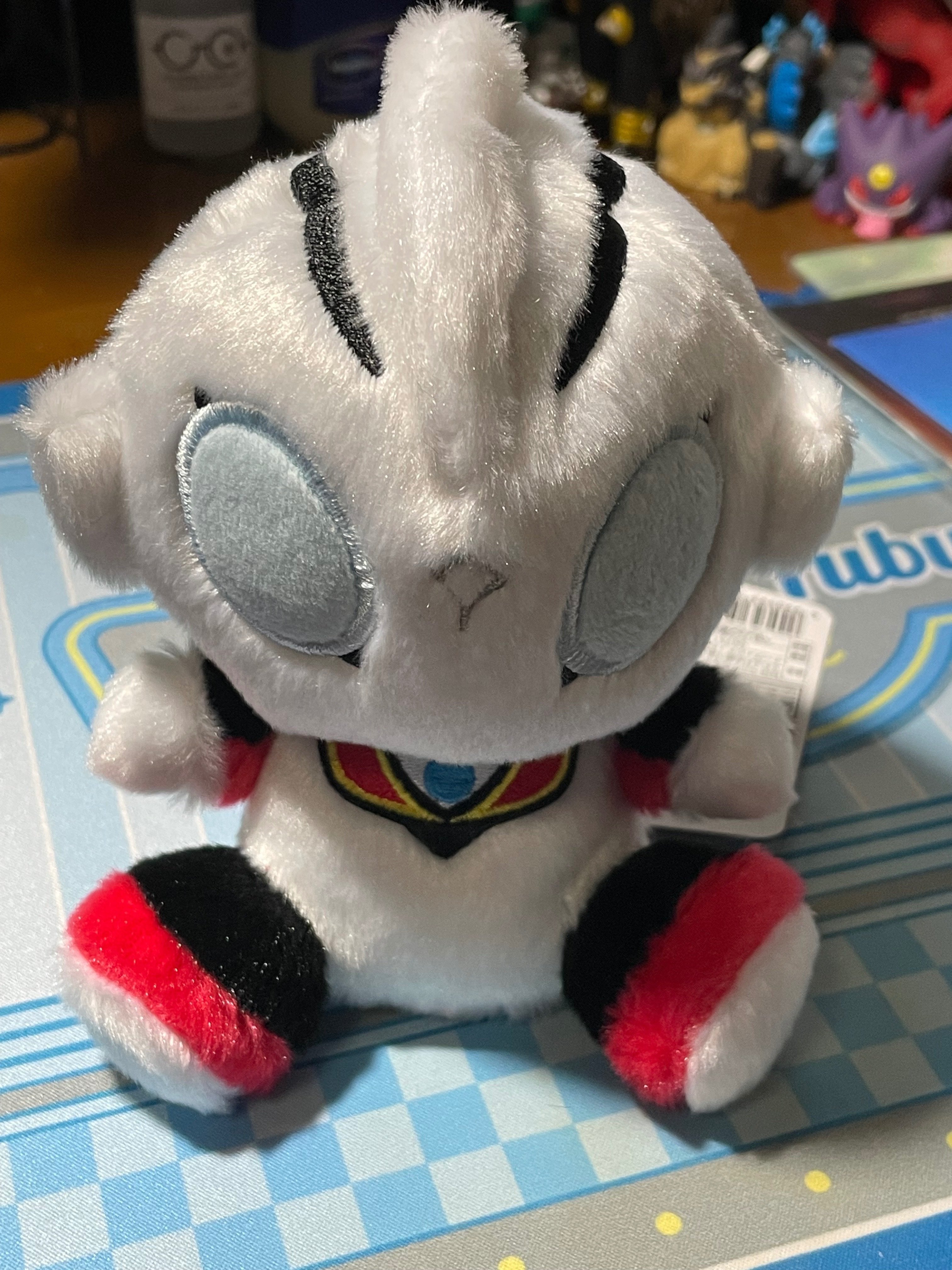 M78ウルトラマンふわふわお座りぬいぐるみ「イーヴィルティガ」届き